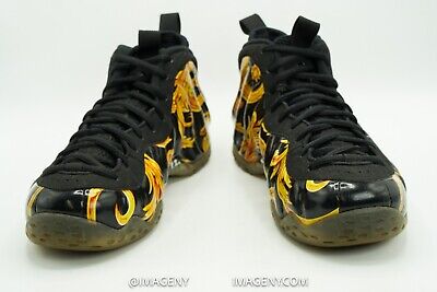 NIKE FOAMPOSITE ONE SUPREME USED SIZE 9 BLACK METALLIC GOLD NIKE FOAMPOSITE ONE SUPREME USED SIZE 9 BLACK METALLIC GOLD