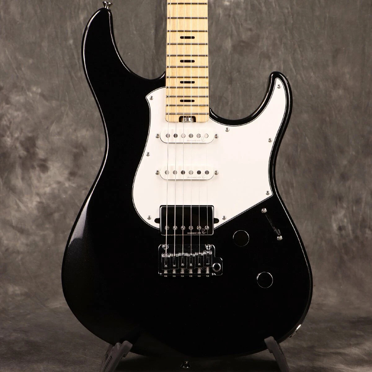 YAMAHA PACIFICA Professional Black Metallic PACP12M BM 417290₽