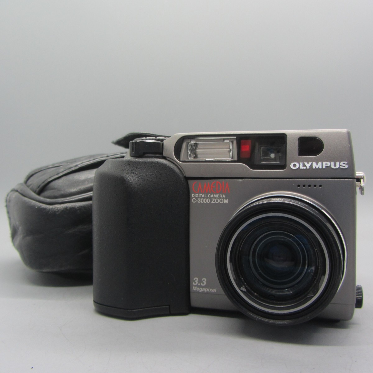 【完動品】オリンパス オールドデジカメ CAMEDIA C-3000 ZOOM OLYMPUS CAMEDIA C-3000ZOOM （OM SYSTEM OLYMPUS C-3000 3.2MP