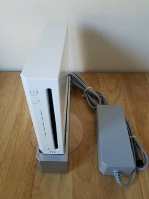 Wii 本体 RVL-001 ホワイト　未使用 2006 Nintendo WII Model RVL-001 White 512MB Game Console