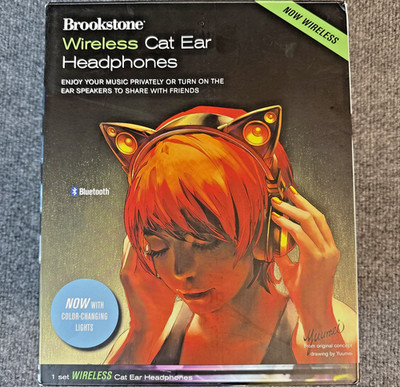 MINT Brookstone Bluetooth Wireless Cat Ear Headphones Color Changing Lights/Case