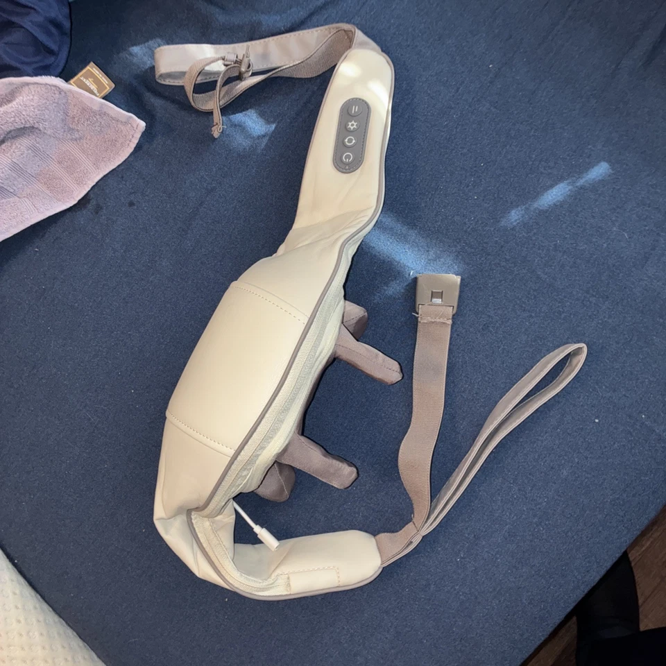 Neck Shoulder Massager with Heat Deep Kneading Wireless & Rechargeable - Image 4 of 4