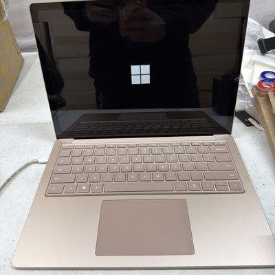 Microsoft Laptop 5 13in i5 8GB 512GB Sandstone (FOR PARTS OR NOT WORKING!)