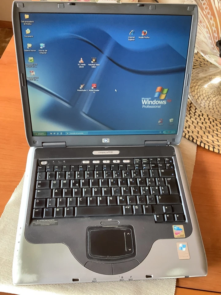 COMPAQ NX9030 Intel Pentium M 1,4GHz Centrino 512MB 80GB Firewire • Win XP PRO - Immagine 2 di 4