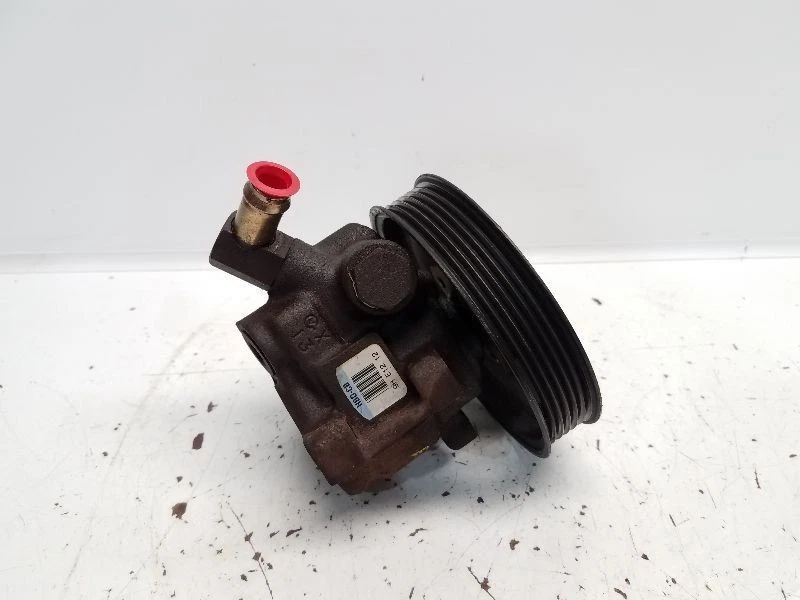 Bomba de dirección asistida Mercury Mountaineer 1998-01 (4,0 L/SOHC) Foto 2 de 4