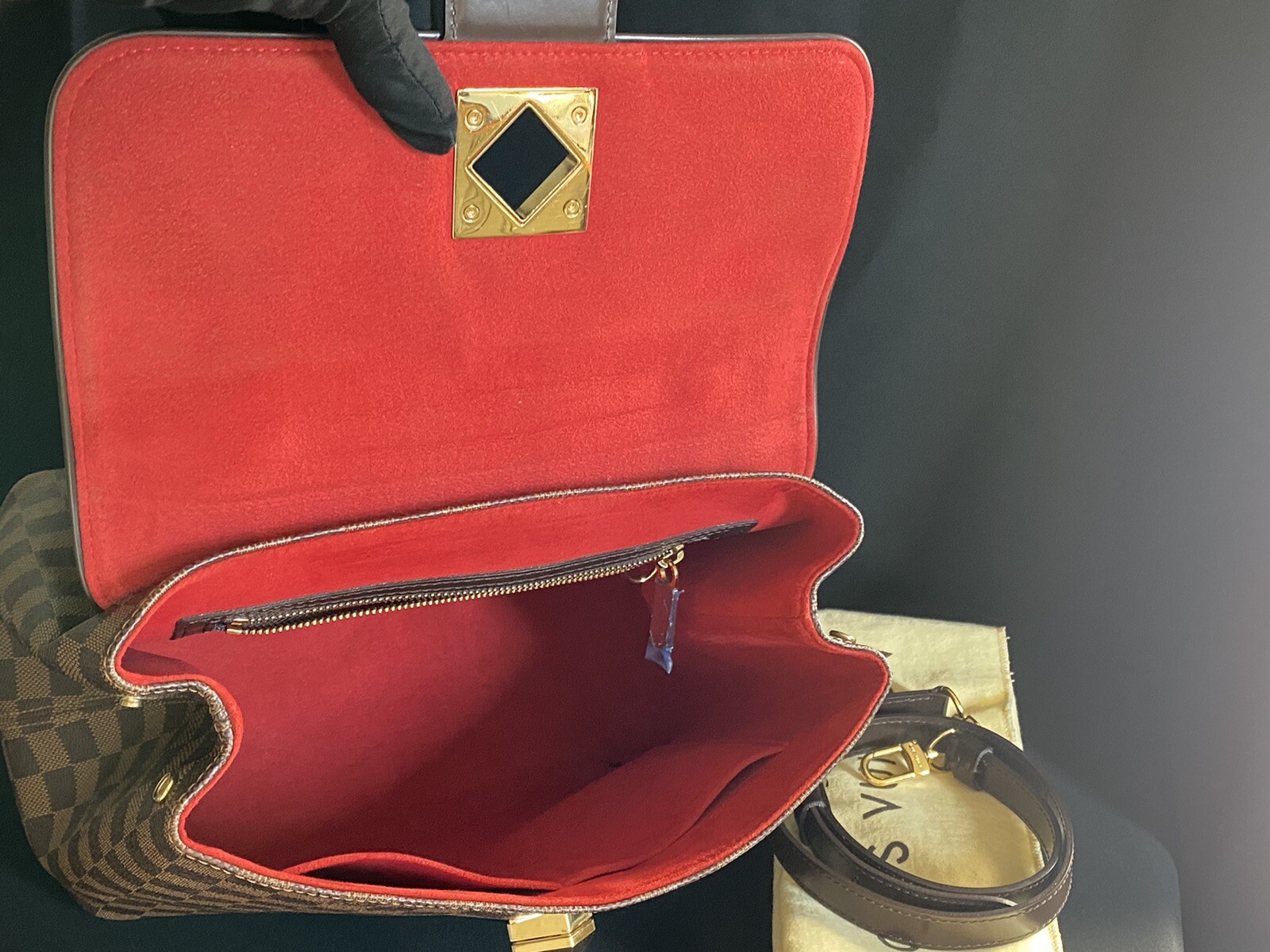 Louis Vuitton Ebene Bergamo MM Bag – The Closet