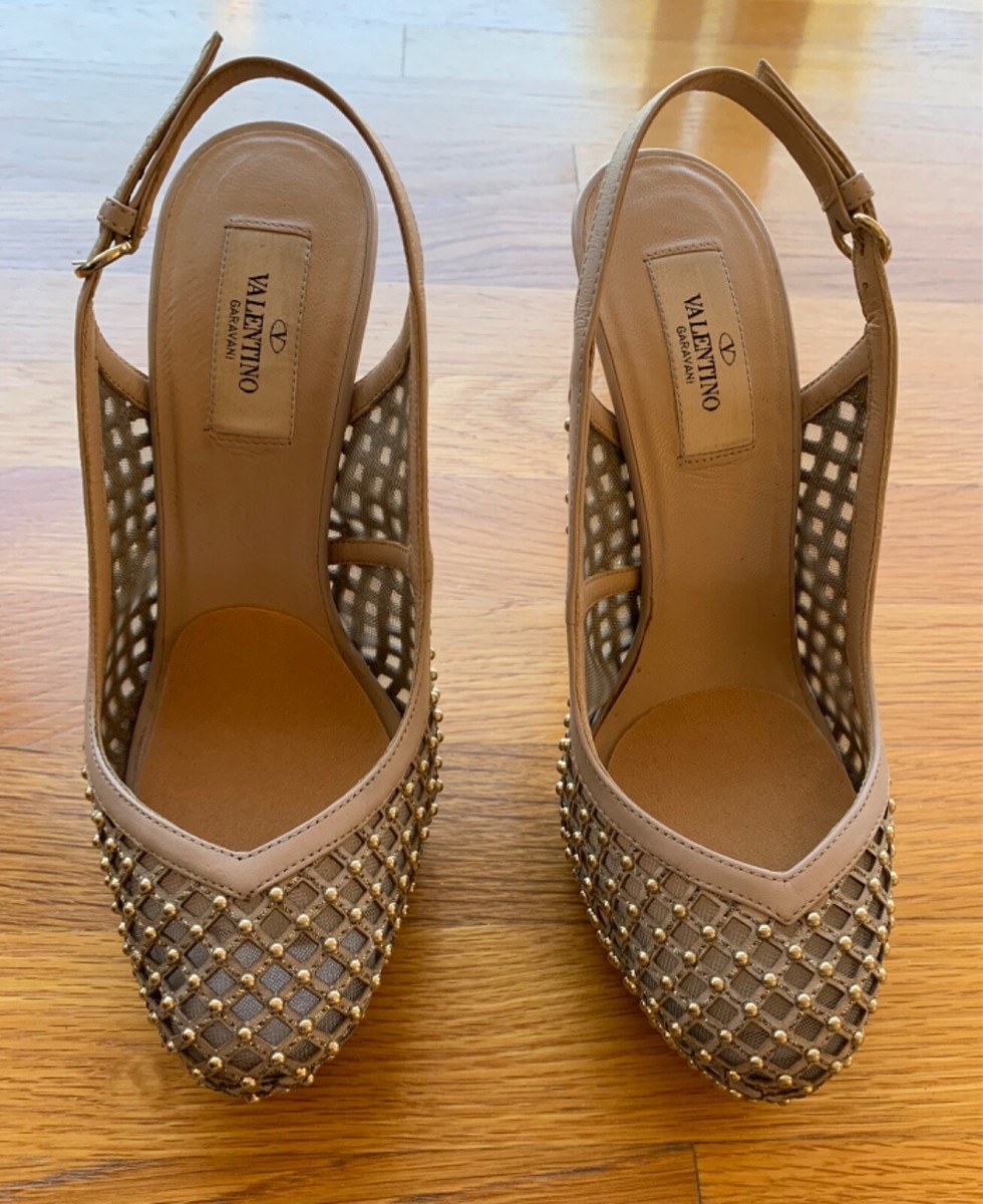 VALENTINO GARAVAN ROCKSTUD Mesh Nude Gold Slingback Platform