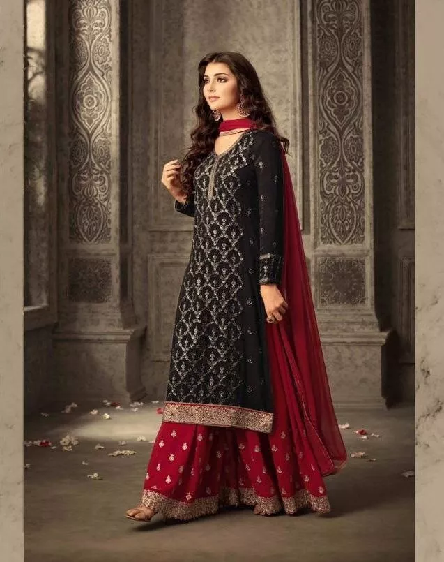 Vestiti bollywood hotsell