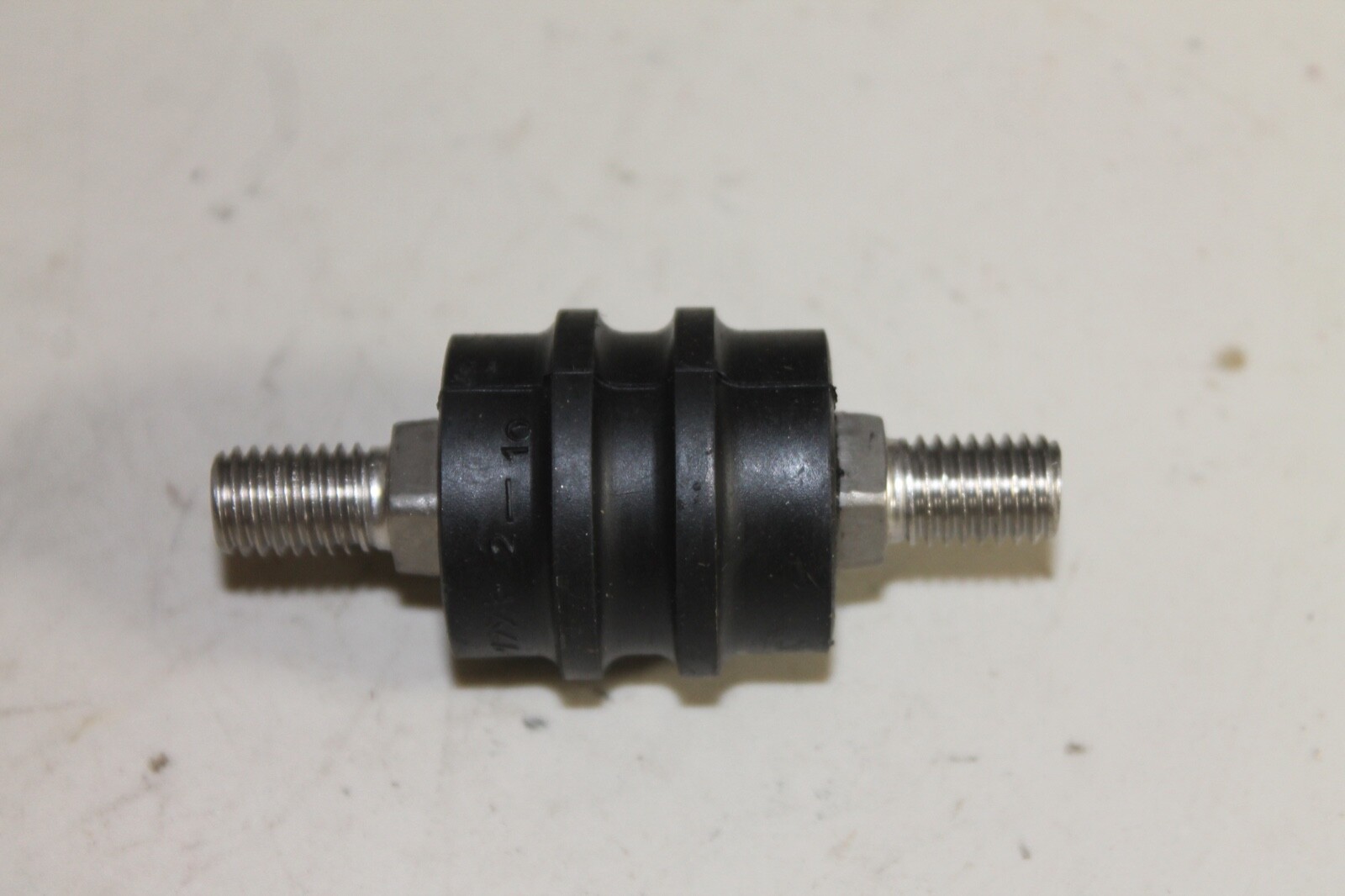 New Genuine OEM TOHATSU FRONT RUBBER MOUNT 332613050 332-61305-0  