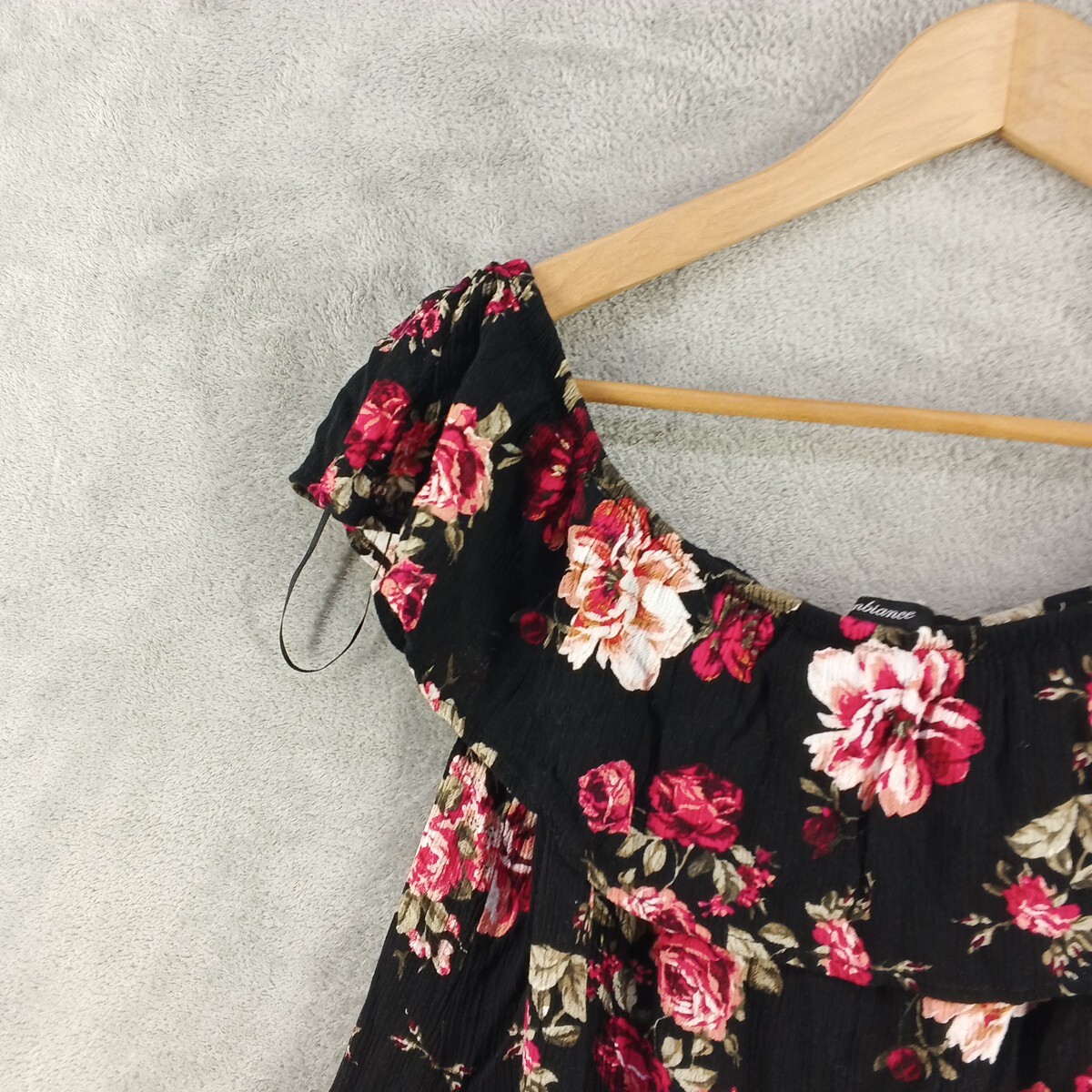 AMBIANCE Floral LARGE(12-14) Off the shoulder Woven Casual 100% Rayon