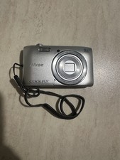 nikon cooplix S3700 20,1 MP 8x digital compact camera Grigia