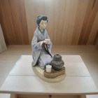 LLadro August Moon Geisha 5122 Japanese Geisha Girl Serving Tea Ceremony 1981