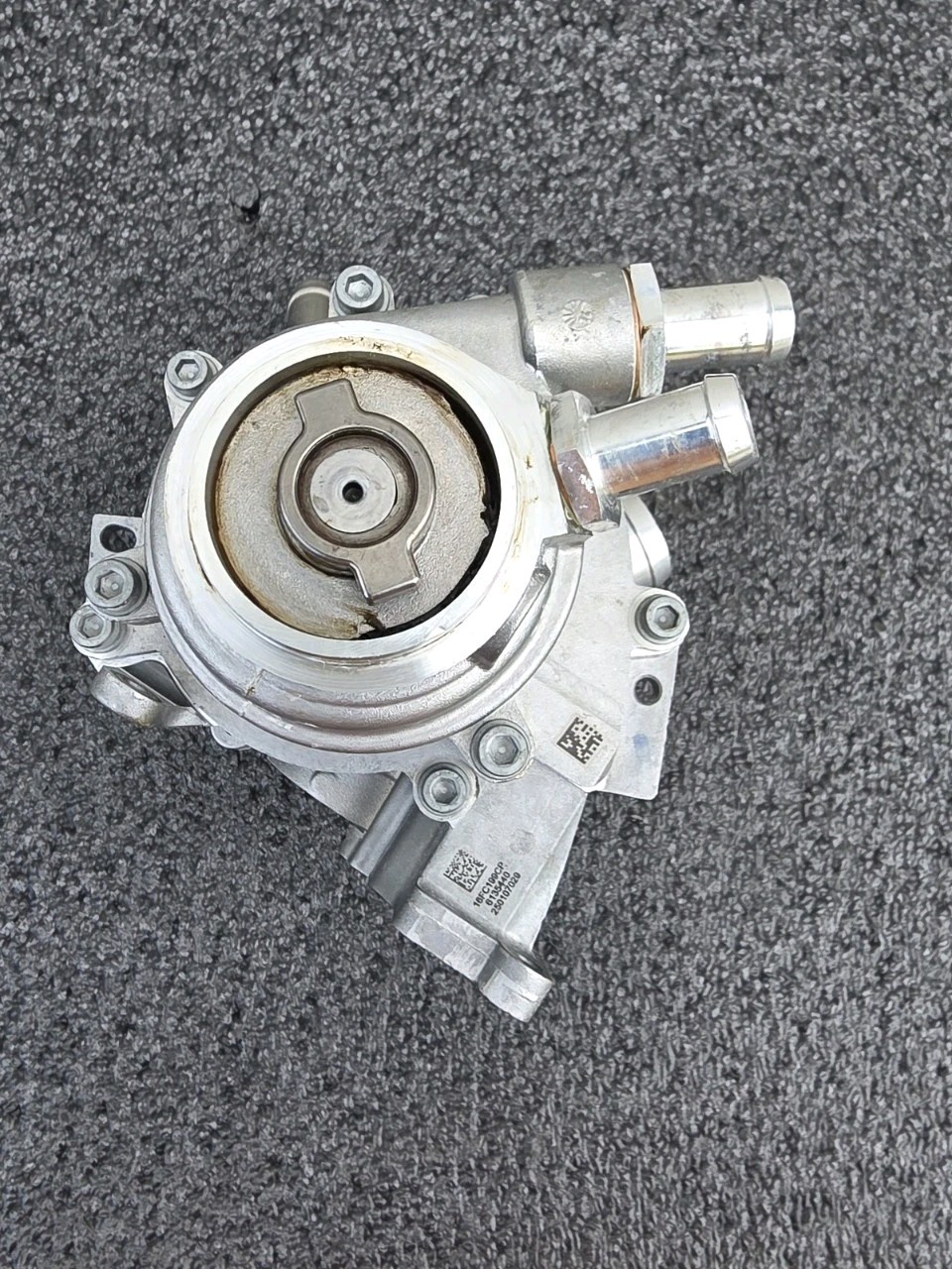 McLaren Artura Water pump P/N 16FC199CP