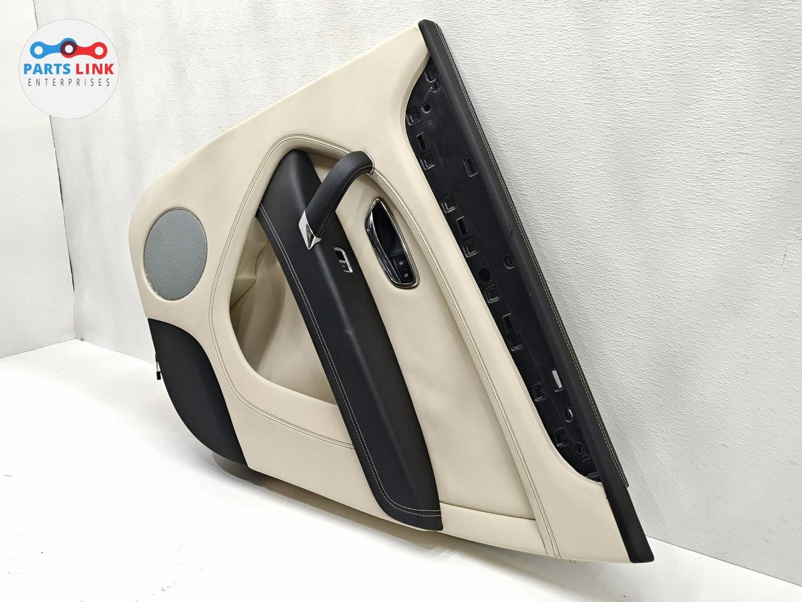 Bentley Bentayga Speed 2017-2020 Rear Right Side trim panel P/N 36A863982A
