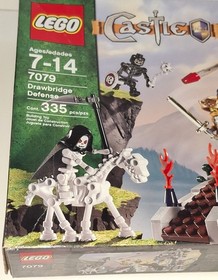 LEGO 7079 &ndash; Drawbridge Defense from the Castle series, never opened