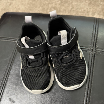 adidas Cloudfoam Comfy Black/White Hook & Loop Mesh Sneakers Kids US 5K