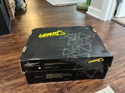 Leatt Neck Brace, Kart, Medium, Karting, Premium Protection, Used