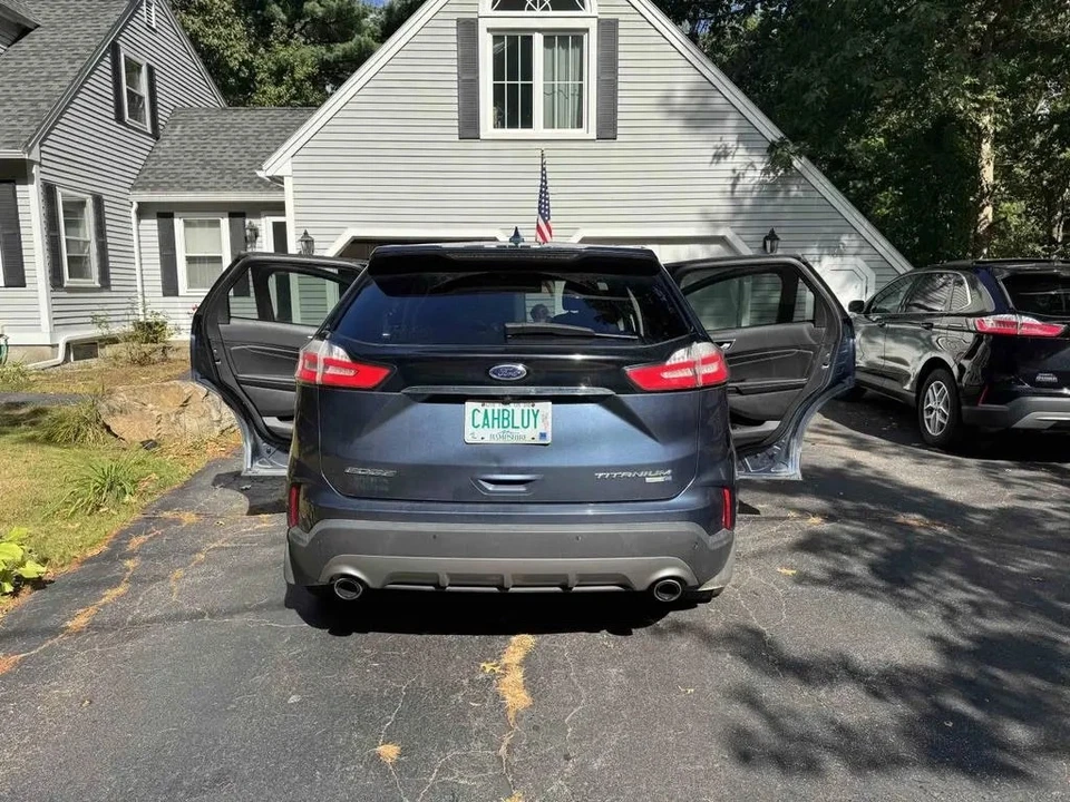 2019 Ford Edge TITANIUM - Image 3 of 4