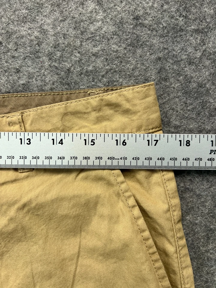 Pantalones Cortos Divididos H&M Caqui Para Hombre 32 Beige Marrón Chino Frente Plano 9 Entrepiernas Informales Foto 3 de 4