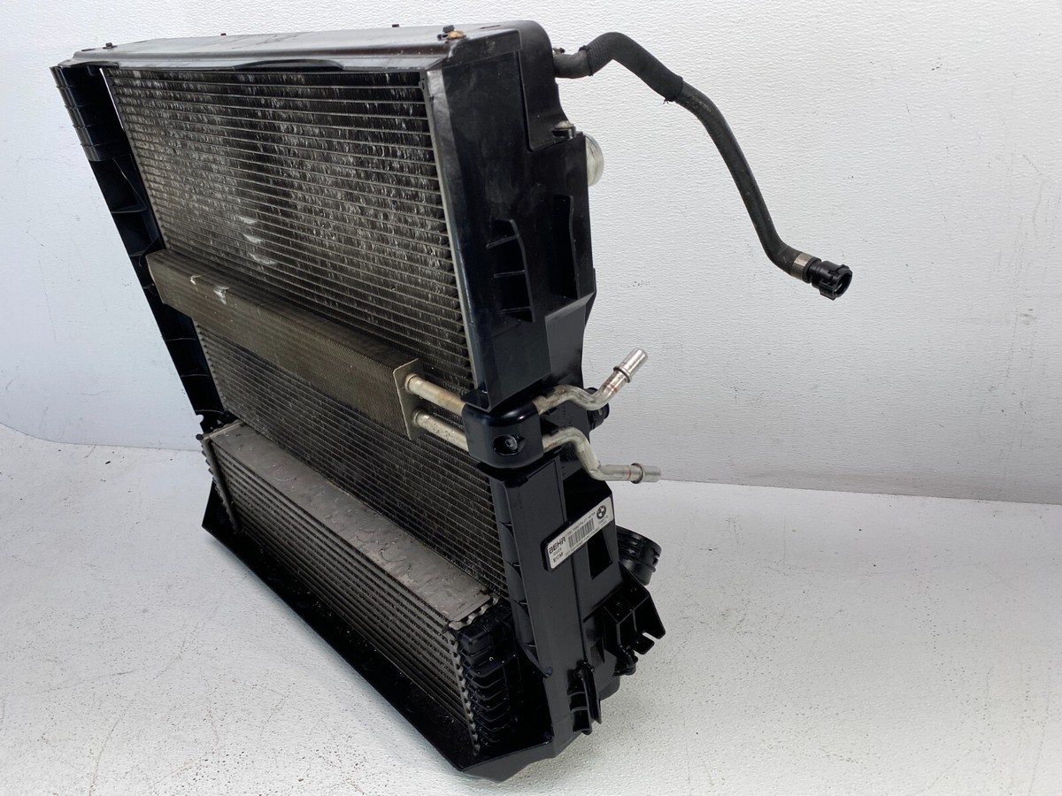08-14 BMW E70 E71 X5 X6 N55 Front Radiator Condenser