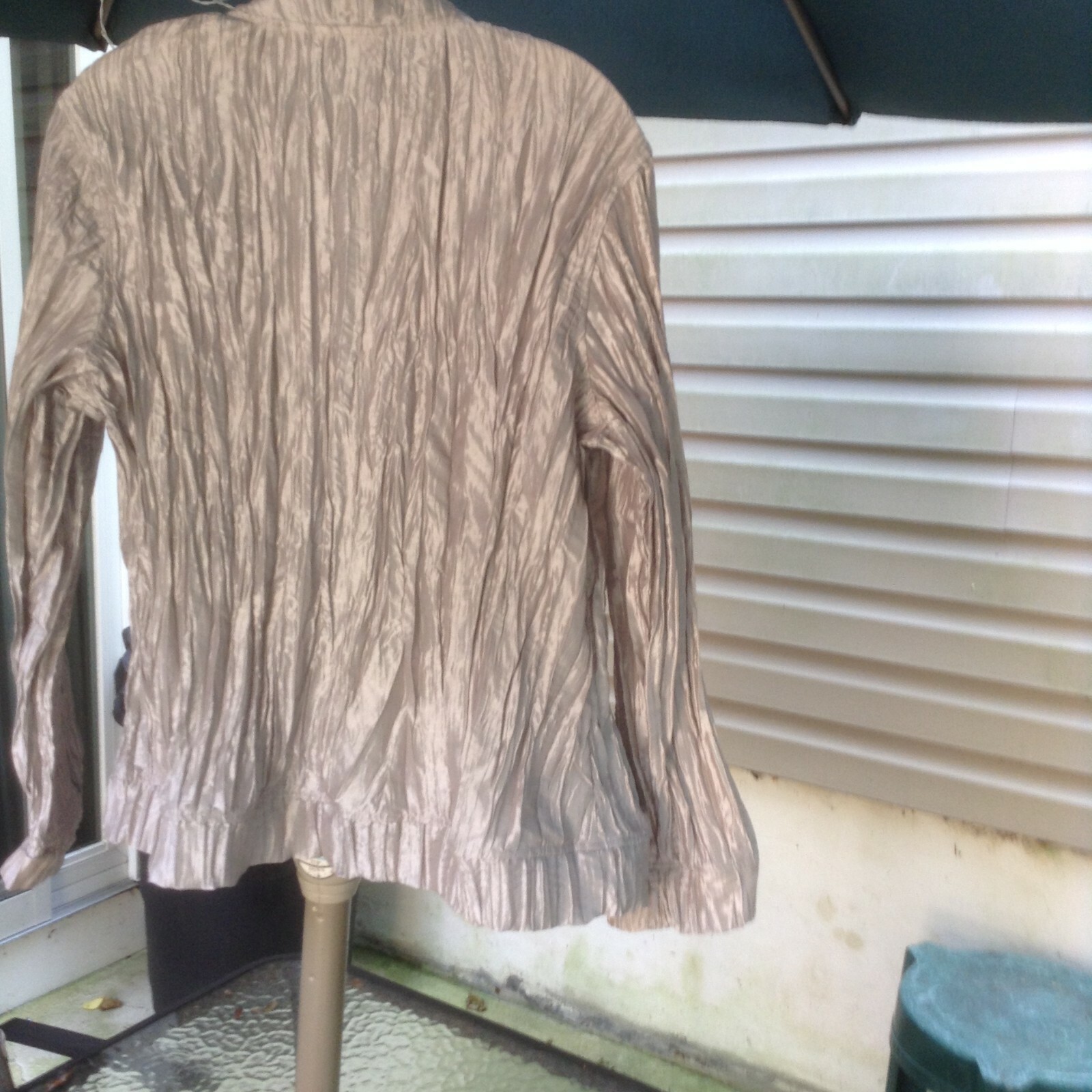 "CHICOS" Opened Buttonless Jacket Silver size 2 - image 4