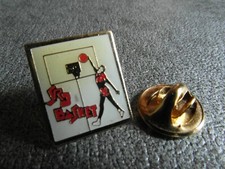 RARE PINS PIN'S - SRC BASKET - JOUEUR - SPORT - CLUB - VILLE - PANIER