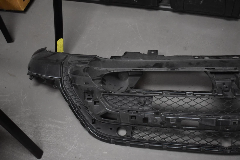 Mercedes Benz GLS450 2017-2019 4Matic panel inferior OEM de fábrica Foto 2 de 4