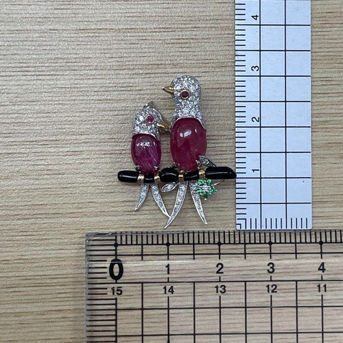 750 18K White Gold Bird Motif Ruby Diamond Design Brooch FROM JAPAN - Picture 9 of 9