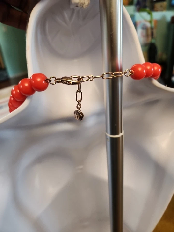 Colar TRINA TURK de resina com miçangas declaração laranja queimado design robusto com miçangas - Imagem 3 de 4