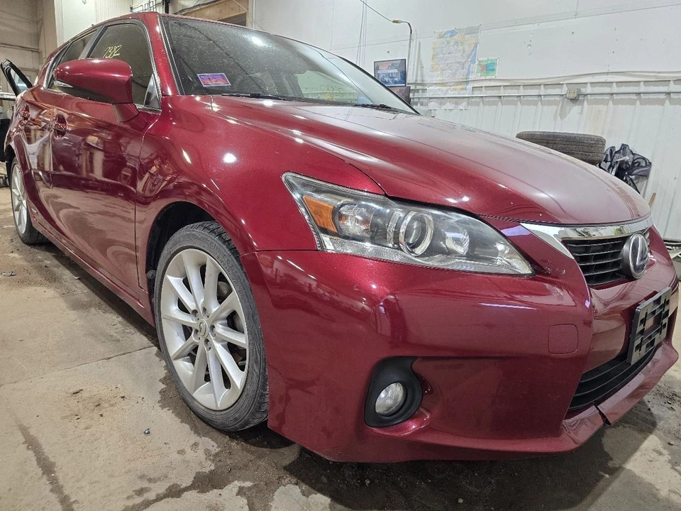 Driver Left Quarter Glass Fits 11-17 LEXUS CT200H 621301 - Image 2 of 4