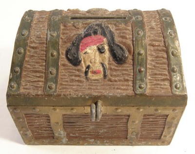 VINTAGE E J KAHN PAINTED CAST METAL PIRATE TREASURE CHEST COIN STILL BANK