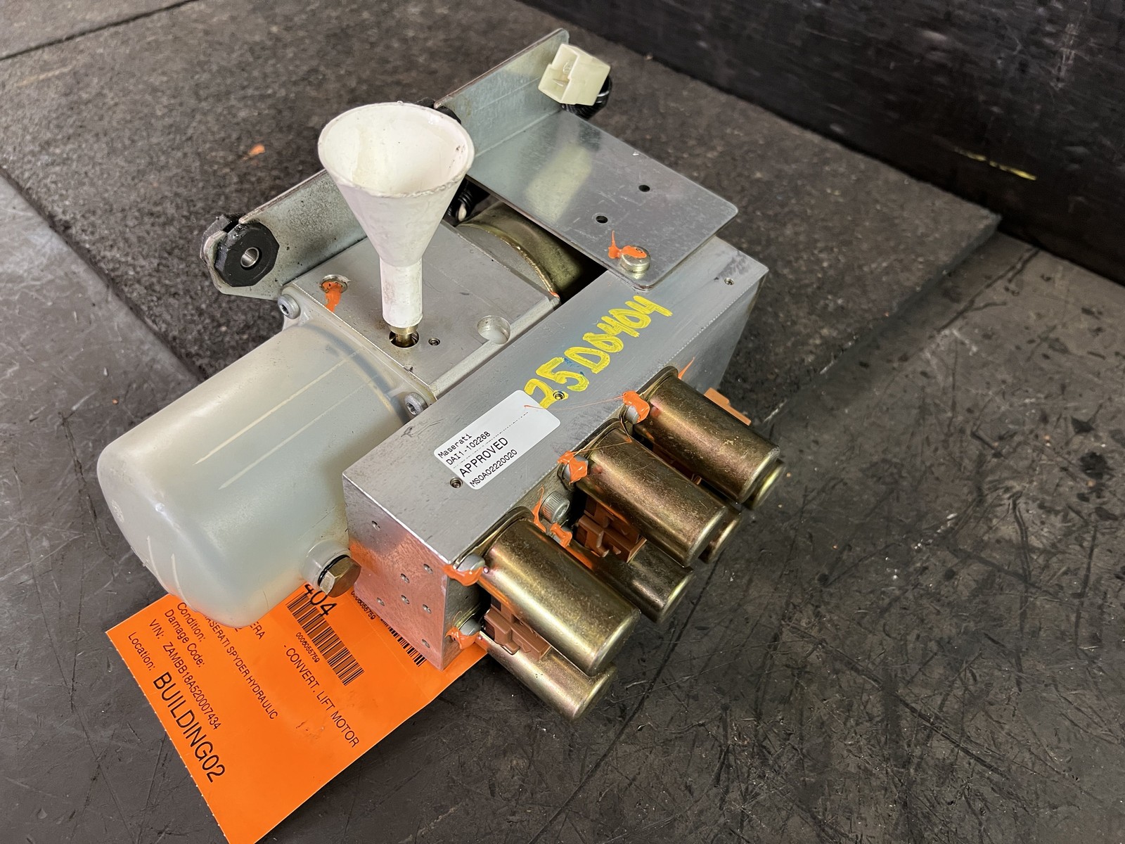 2002 MASERATI SPYDER HYDRAULIC CONVERTIBLE LIFT PUMP ID DAI1-102268