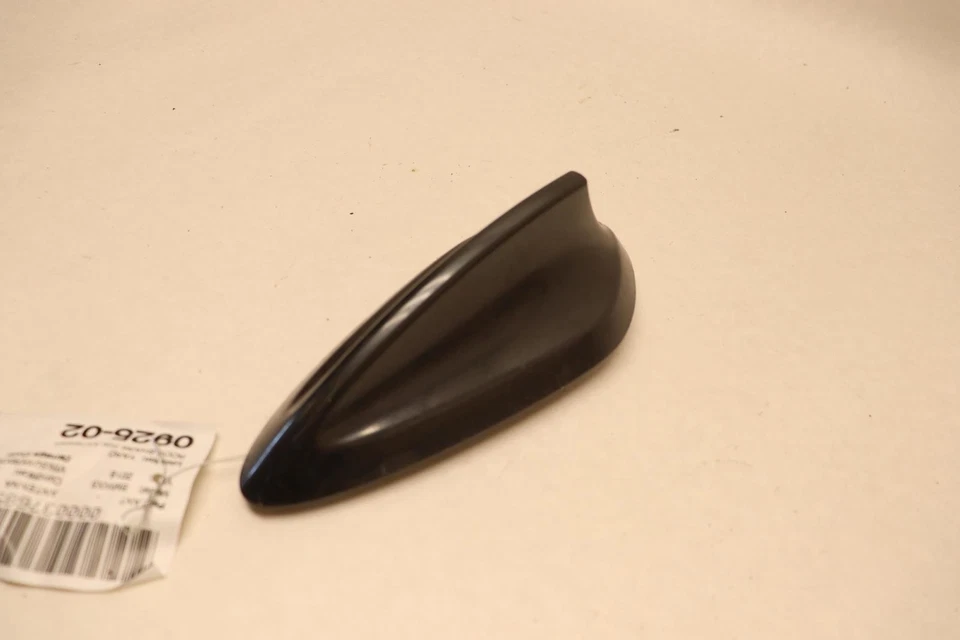 BMW X5 F15 F16 2014-2018 ANTENA ALETA DE TIBURÓN MONTADA EN EL TECHO OEM Foto 2 de 4