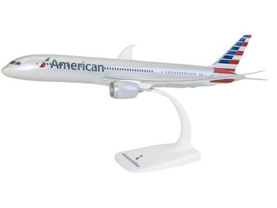 Skymarks SKF004 American Airlines Boeing 787-9 N841AN Desk Model 1/200 Airplane