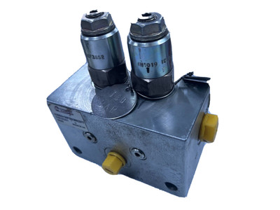 EATON Integrated 1CE30 1CEESH353W35S2377 Overcenter Load Control Hydraulic VLV