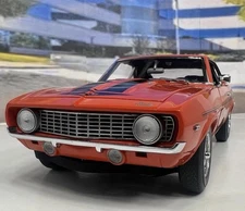 Danbury Mint 1969 Chevy Yenko 427 Camoro Hugger Orange - 1:24 Box *Paper