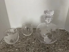 Etched World Map Whiskey Decanter Set 750ML With 2- 10 oz Map Glasses