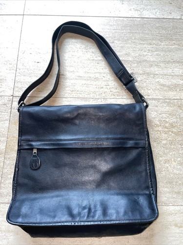 Frye VINTAGE Black Leather Flap Crossbody Messenger Bag - Afbeelding 1 van 12