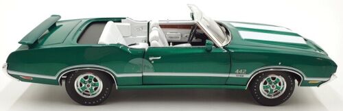 Acme 1/18 Scale Diecast A1805625 - 1972 Oldsmobile 442 W-30 - Green - Picture 4 of 6