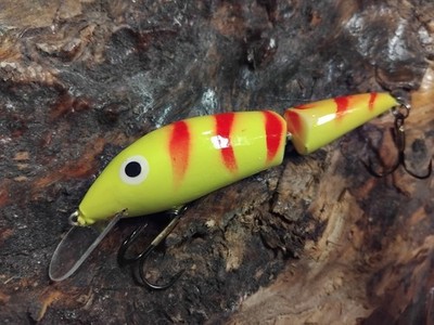 HANDGEBAUTER HOLZ WOBBLER TIGER GELB 8,5CM KÖDER FÜR ZANDER BARSCH RAUBFISCH