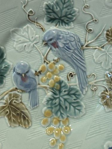 Pottery Barn Majolica Birds Blue Rim Ceramic Plate 8 and 1/8 Inches - Picture 2 of 4