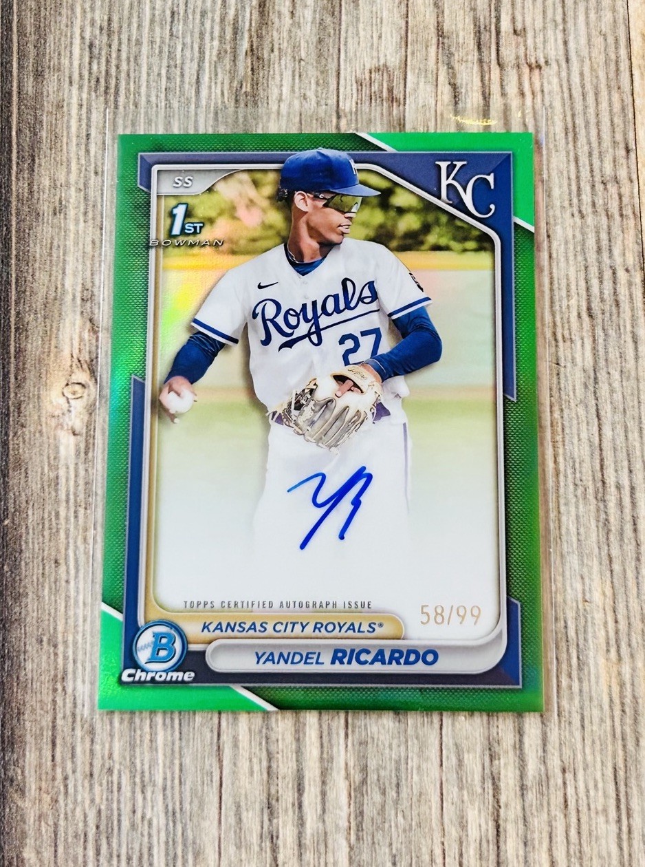 2024 Bowman Chrome YANDEL RICARDO 1ST BOWMAN AUTO GREEN REFRACTOR /99 #CPA-YRI