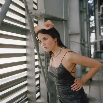 Andrea Corr Unsigned 8'' x 8'' Photo - Lead singer of pop/rock group The Corrs #C