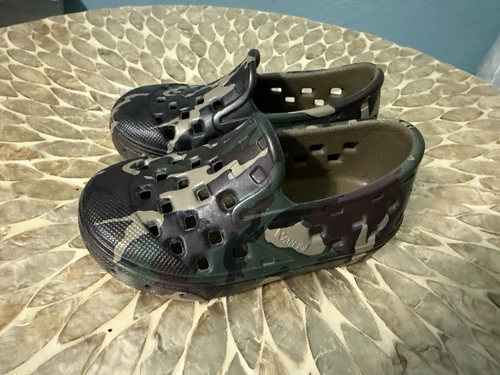 Scarpe da acqua mimetiche Trk slip on Vans bambino taglia 4T nuove