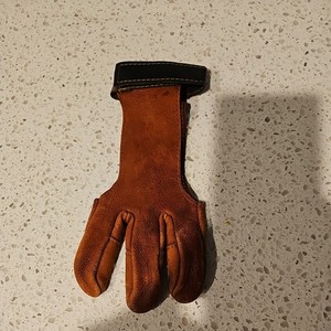 Vintage 3 Finger Archery Glove. Brown Leather. Excellent Quality