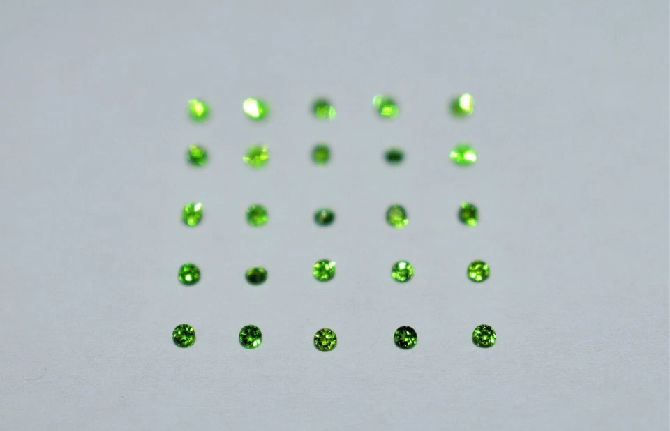 3.05ct Wonderful 100% Natural 2mm Round Green Diopside - Image 4 of 4