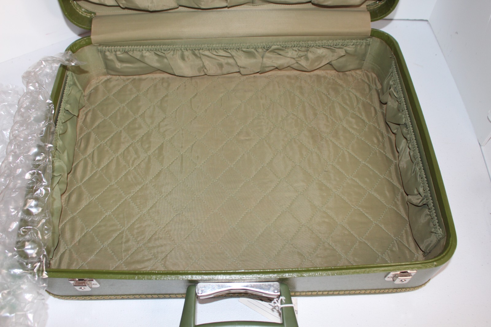 VTG Worcester T&S Rochdale  Luggage Suitcase Solid Hard Case 21x16x 6 inches