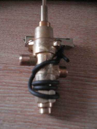 Válvula de gas con cable de encendido piezoeléctrico, verine, T/P, control manual Trident incendios de gas - Imagen 6 de 7