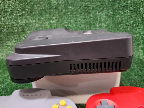 Nintendo 64 Console With 2 Games, 2 Controllers, And Expansion Pack No Power/AV - Picture 8 of 13