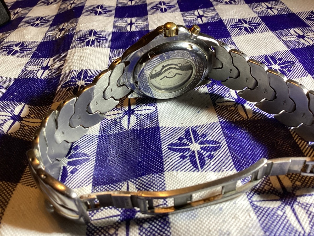Seiko Kinetic Sports 100 5M42-0B09 men's watch runs perfect 2tone